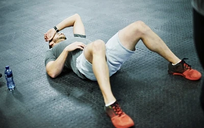 HỆ QUẢ CỦA VIỆC TẬP LUYỆN QUÁ MỨC ĐỐI VỚI SỨC KHỎE