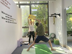 Reha Yoga hỗ trợ điều trị bệnh lý thoái hóa cột sống thế nào?